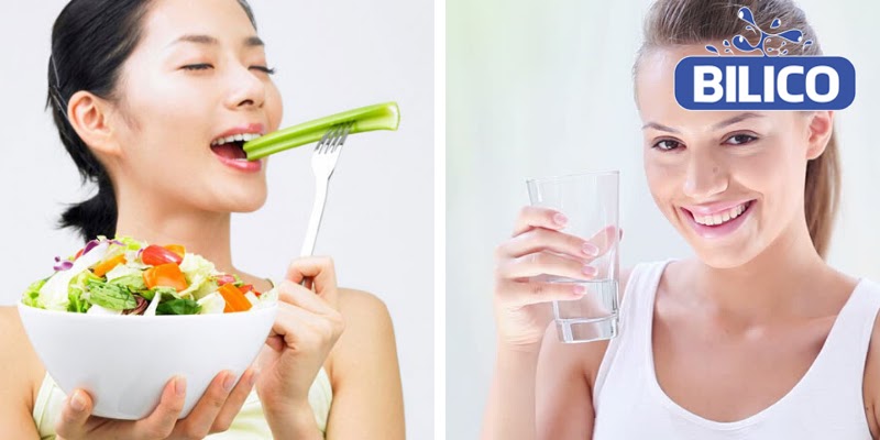 Nên uống nước và ăn rau xanh hoa quả sau khi xông hơi xong